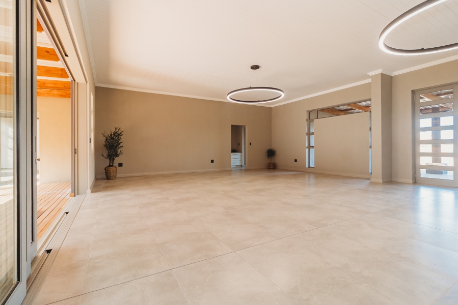 4 Bedroom Property for Sale in Blanco Western Cape